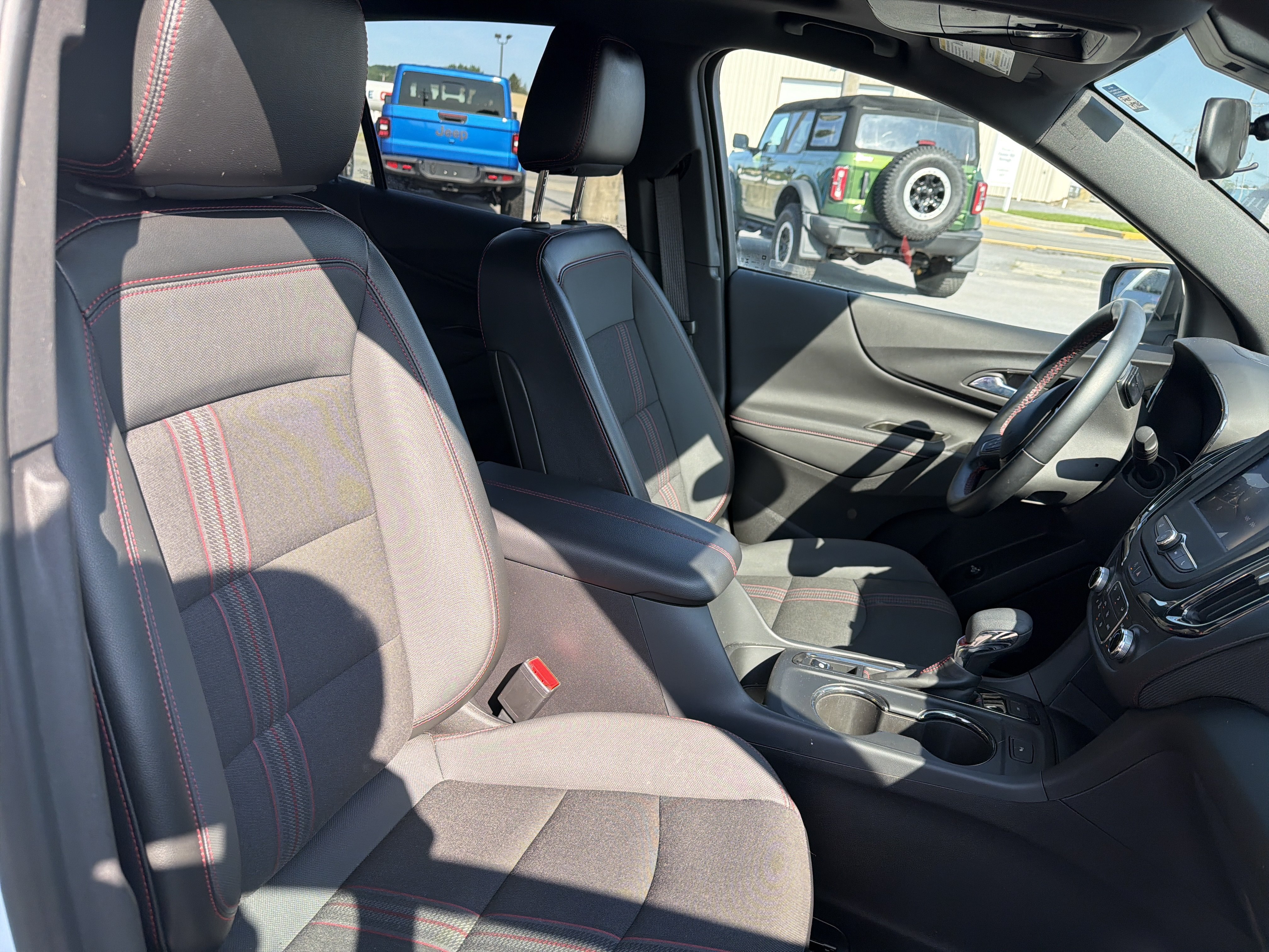 Used 2024 Chevrolet Equinox RS w/ LPO, Floor Liner Package AWD/4WD image 9