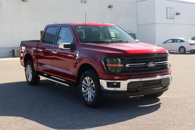 New 2025 Ford F150 XLT image 3