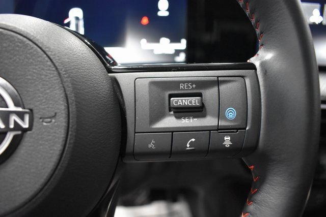 Certified 2025 Nissan Kicks SR image 25