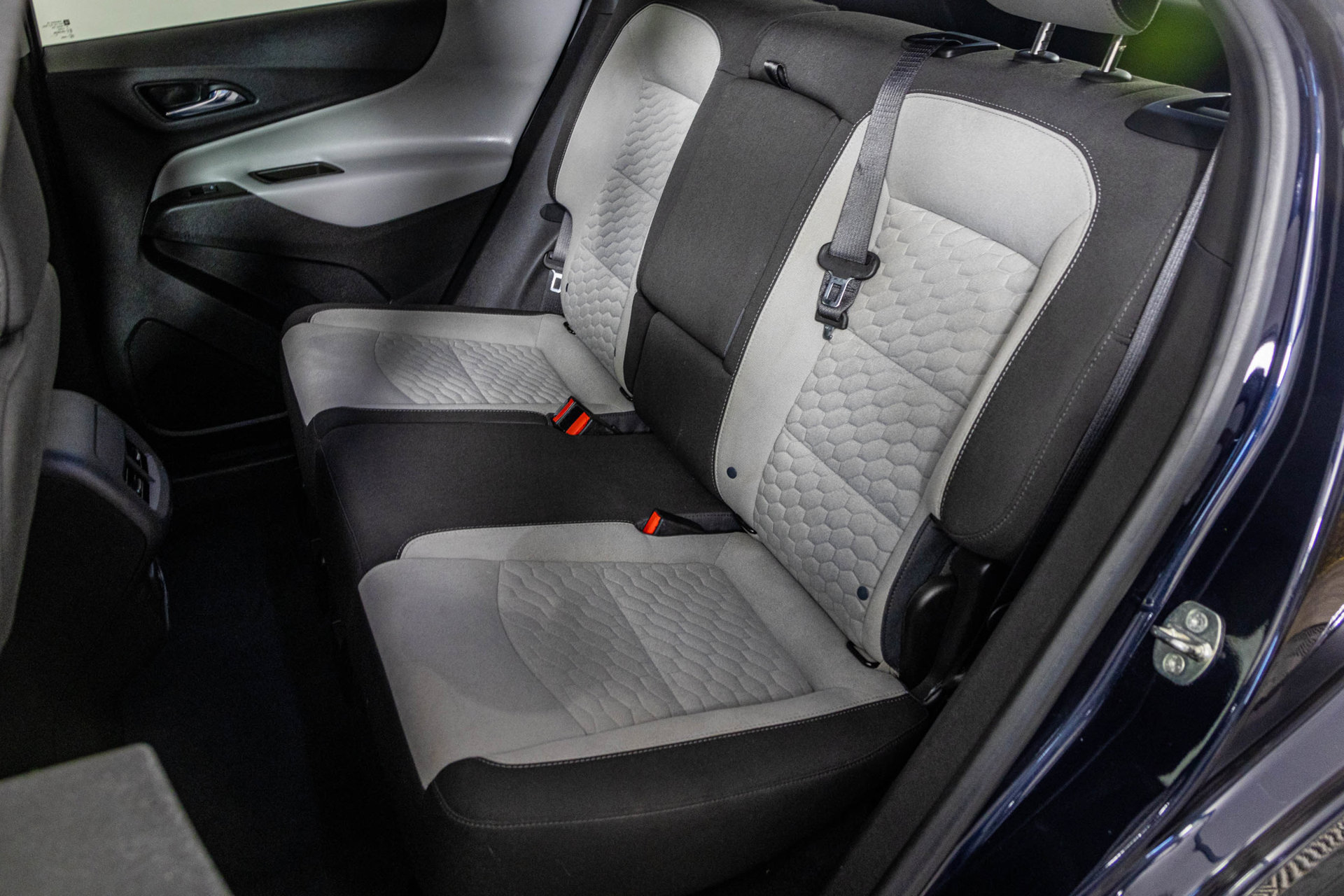 Used 2020 Chevrolet Equinox LS w/ LS Convenience Package FWD image 35