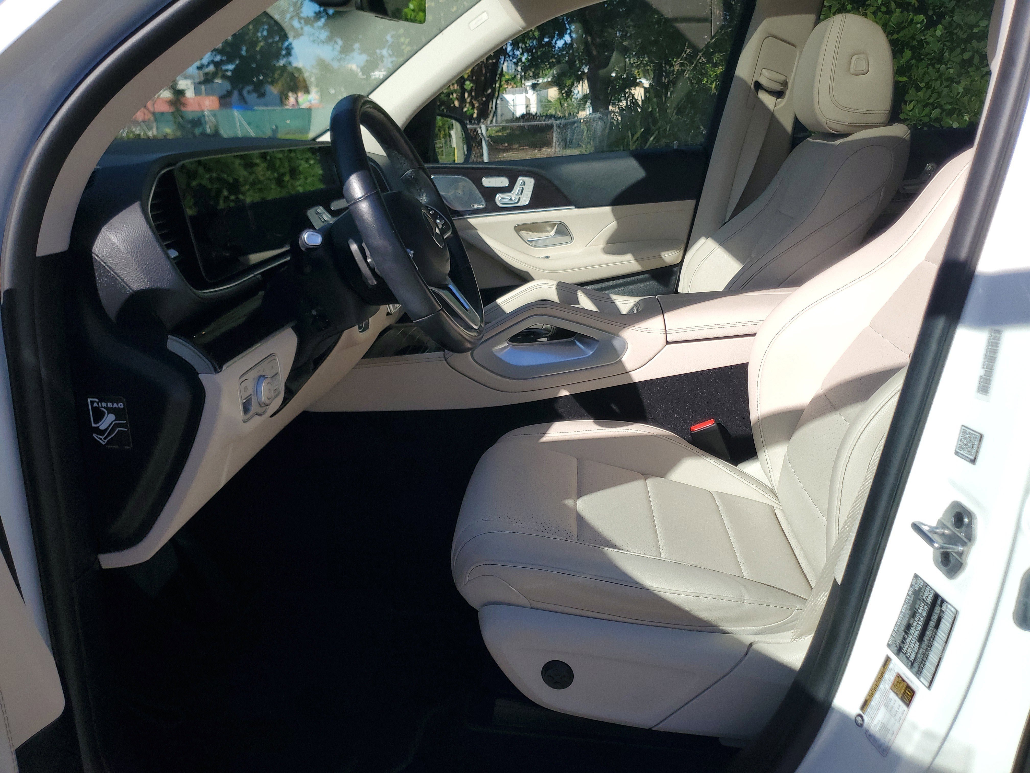 Used 2022 Mercedes-Benz GLE 350 w/ 3rd Row Seat Package image 16