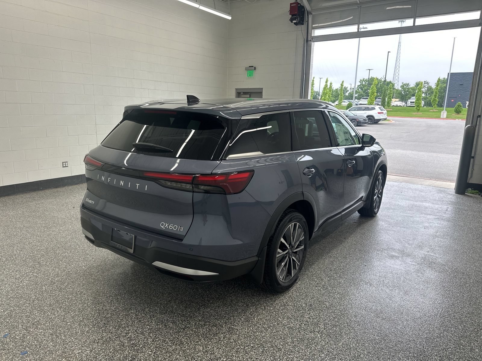 New 2027 INFINITI QX60 Luxe w/ Cargo Package AWD/4WD image 3