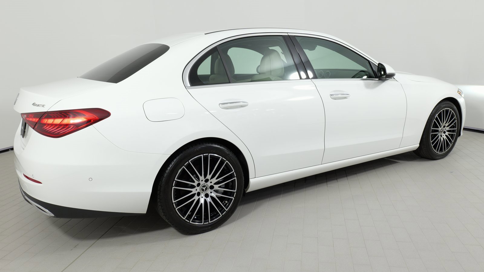 Used 2024 Mercedes-Benz C 300 4MATIC Sedan image 30