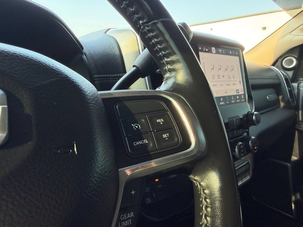 Used 2022 RAM 5500 Laramie AWD/4WD image 6