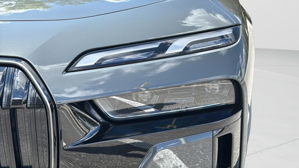 New 2026 BMW 760i xDrive image 34