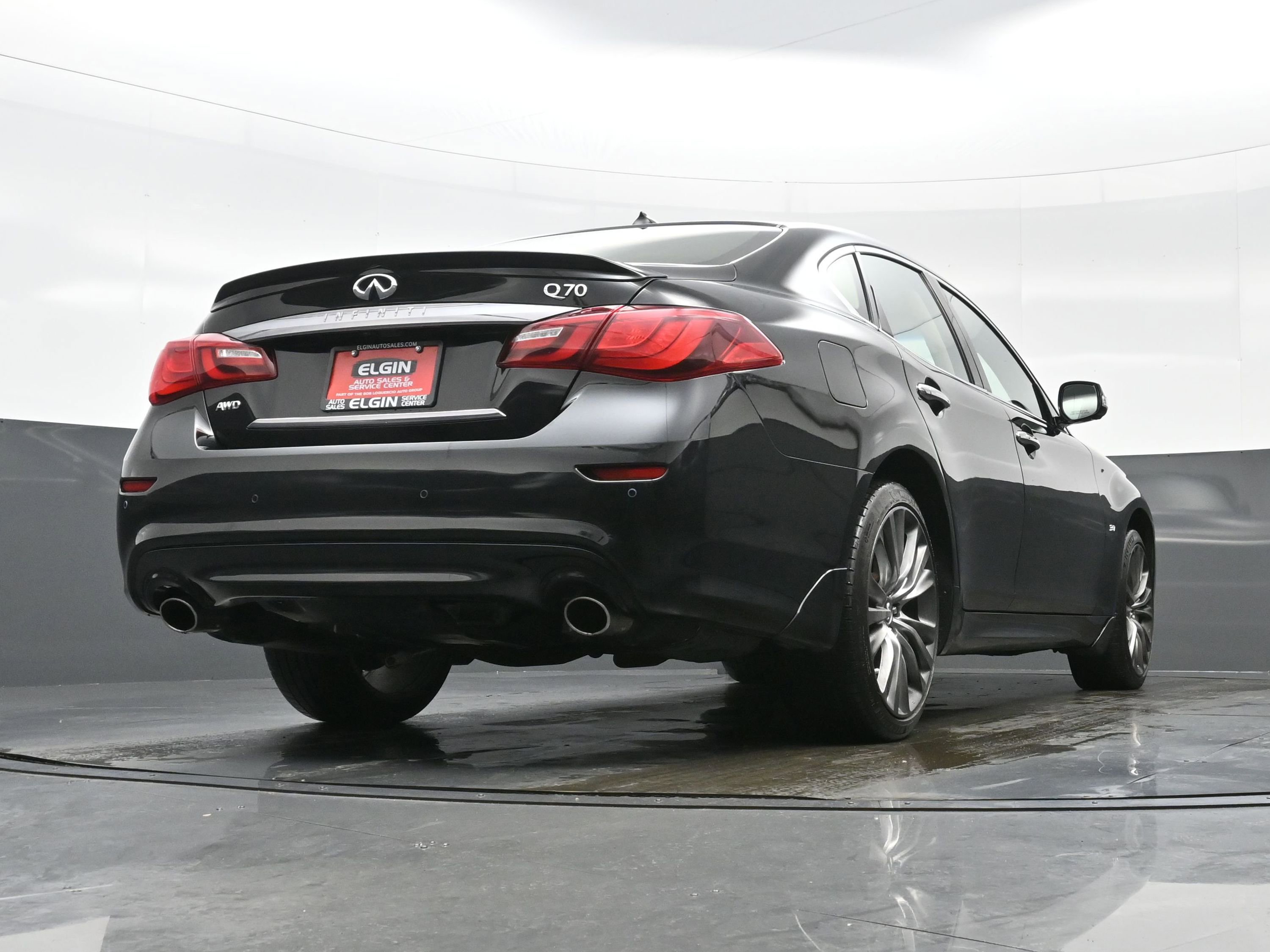 Used 2018 INFINITI Q70 Luxe image 33