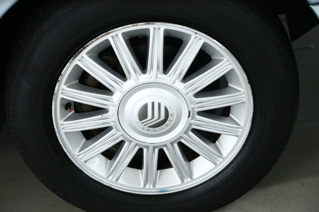 Used 2008 Mercury Grand Marquis LS image 39