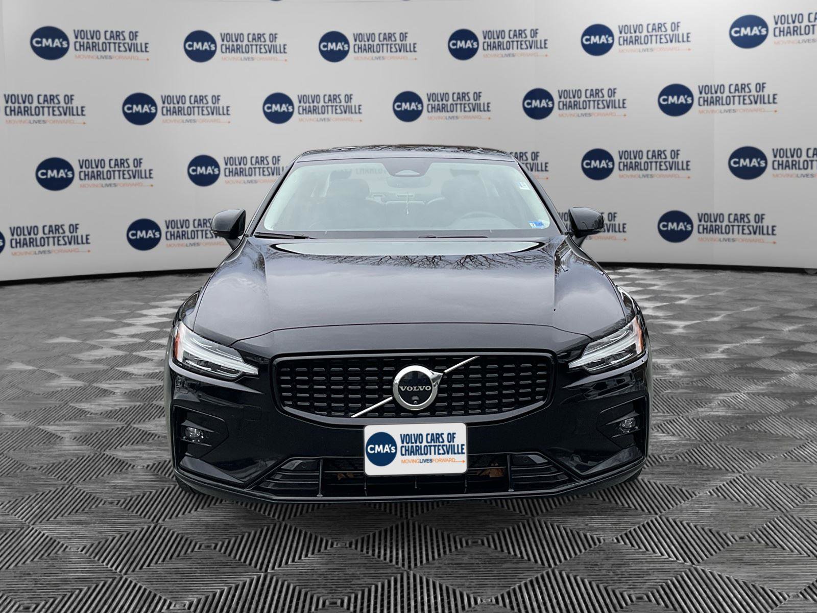 Certified 2025 Volvo S60 B5 Plus AWD/4WD image 8