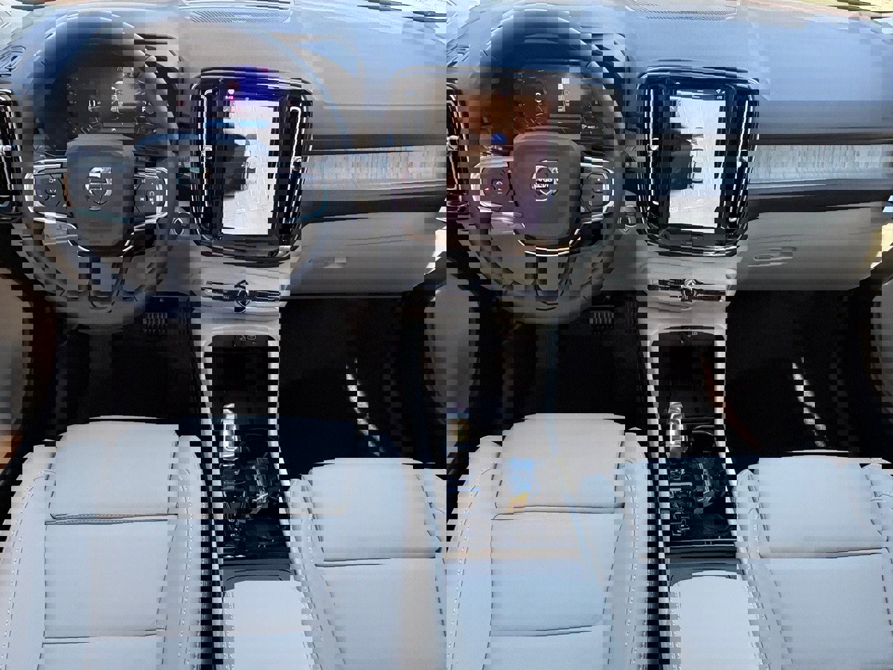 New 2026 Volvo XC40 B4 Plus w/ Protection Package Premier image 10