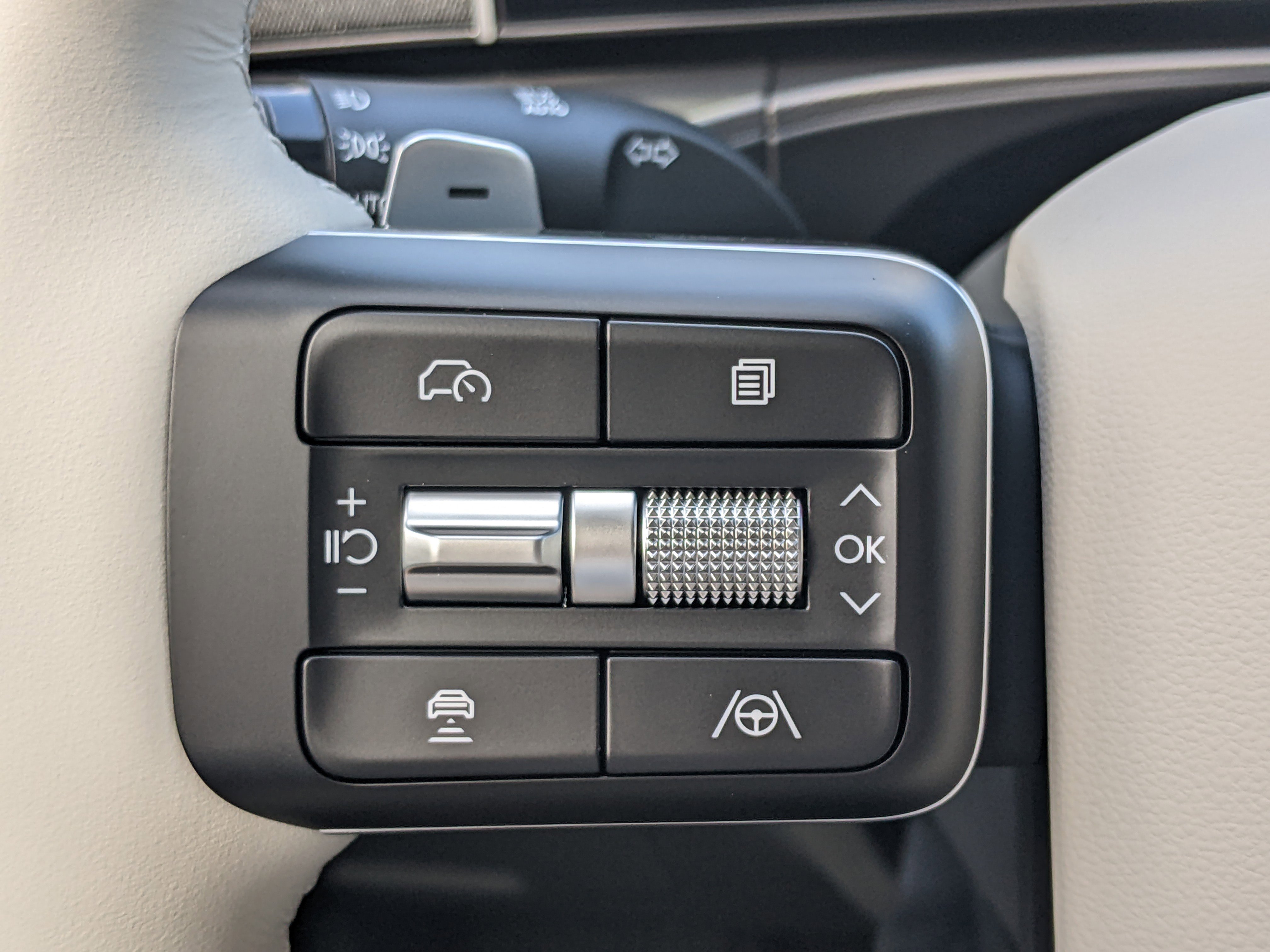 New 2026 Hyundai Santa Fe SE image 19