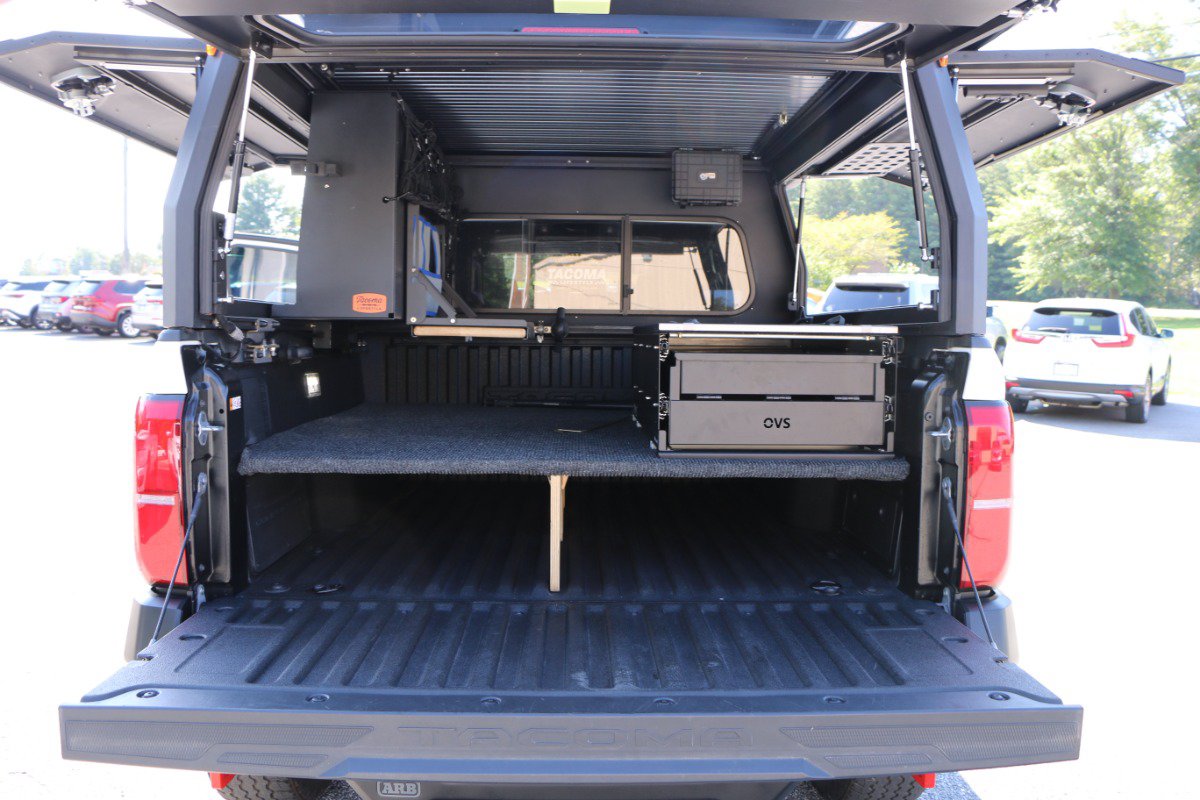 Used 2024 Toyota Tacoma 4x4 Double Cab Hybrid image 39