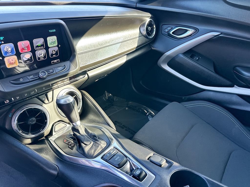 Used 2017 Chevrolet Camaro SS image 22