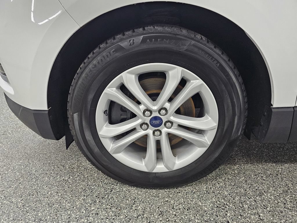 Used 2020 Ford Edge SEL w/ Convenience Package AWD/4WD image 10