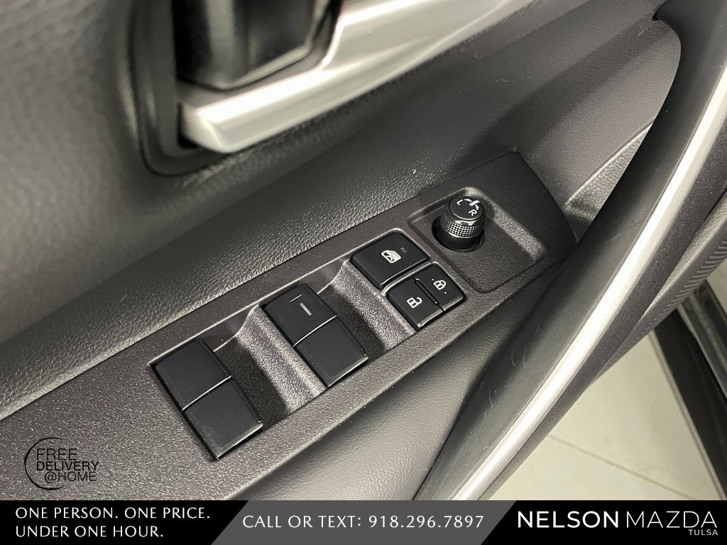 Used 2024 Toyota Corolla SE image 22