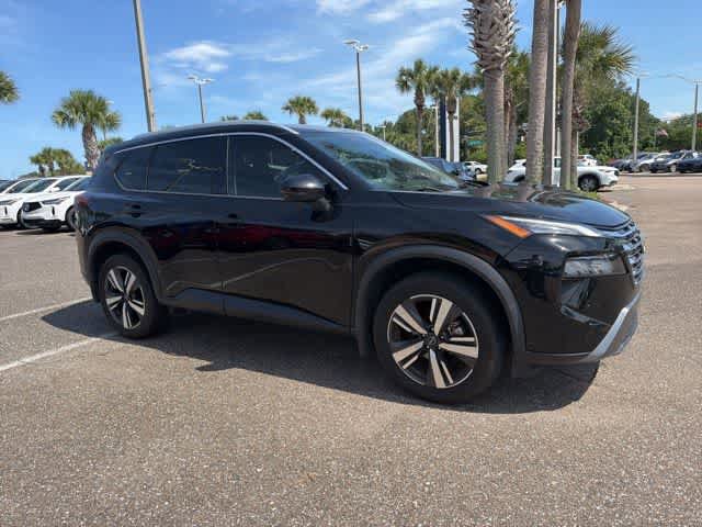 Used 2024 Nissan Rogue SL w/ SL Premium Package FWD image 10