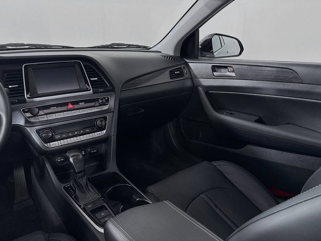 Used 2019 Hyundai Sonata Limited FWD image 24