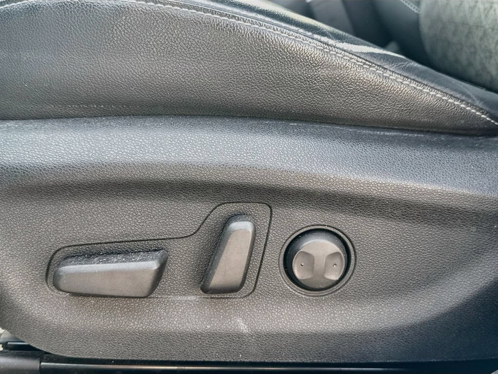 Used 2017 Kia Niro FWD image 18