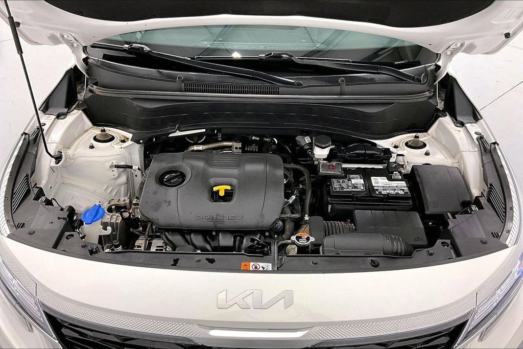 Used 2022 Kia Seltos EX image 12