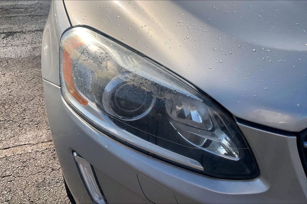 Used 2017 Volvo XC60 T5 Inscription w/ Advanced Package image 31