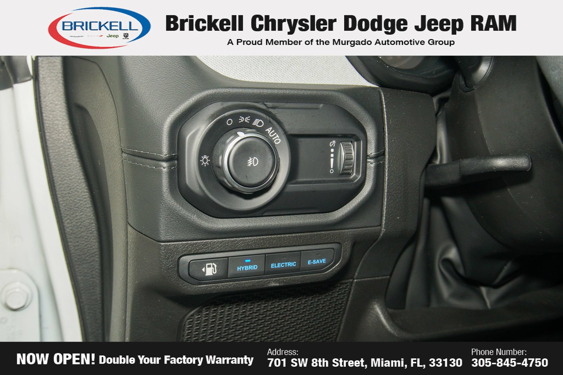 Used 2024 Jeep Wrangler Unlimited Sahara AWD/4WD image 28