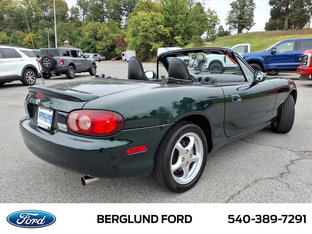 Used 2002 MAZDA MX-5 Miata image 5