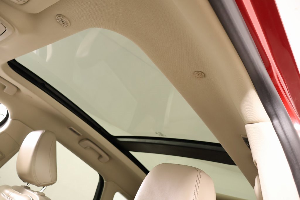 Used 2021 Lincoln Corsair AWD w/ Premium Package image 16