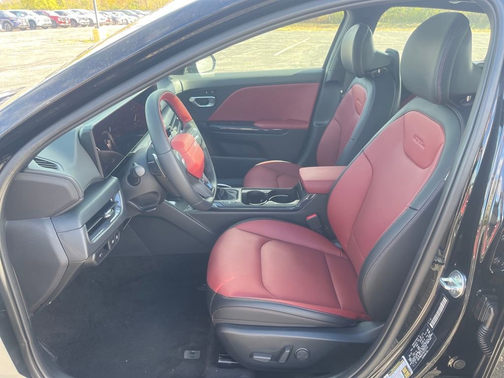 New 2025 Kia K4 GT-Line image 13