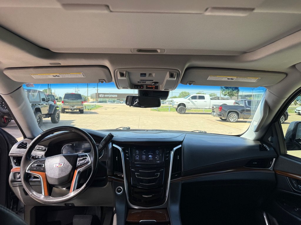 Used 2020 Cadillac Escalade Premium Luxury RWD image 24