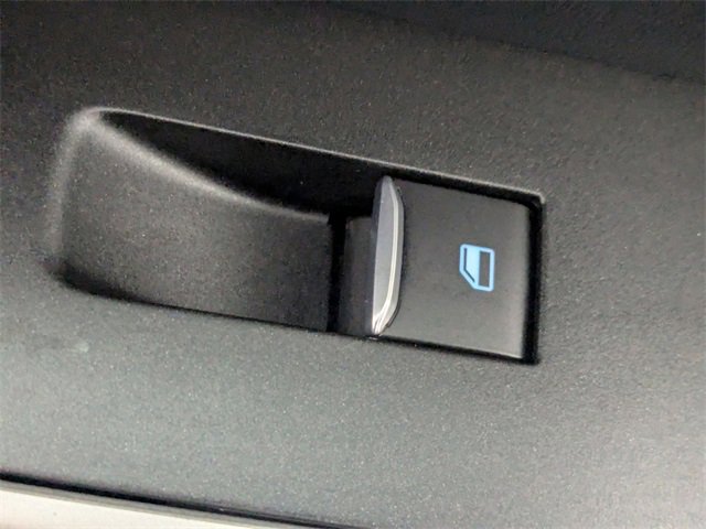 Used 2021 Ford Explorer XLT w/ Equipment Group 202A image 36