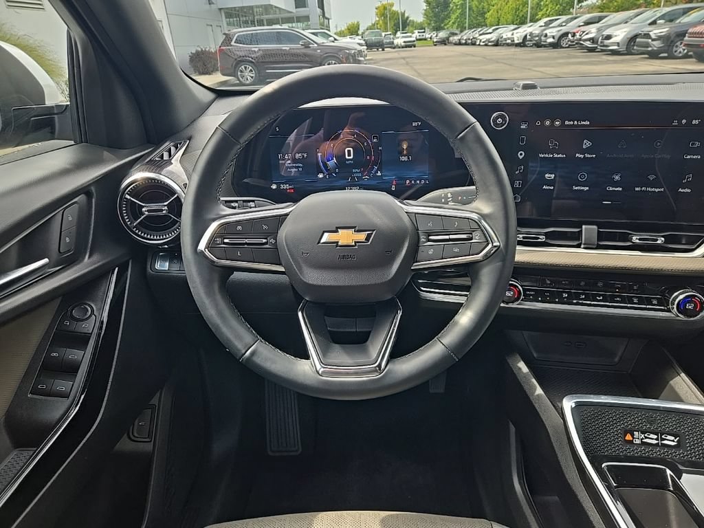 Used 2025 Chevrolet Equinox LT w/ Convenience Package II FWD image 39