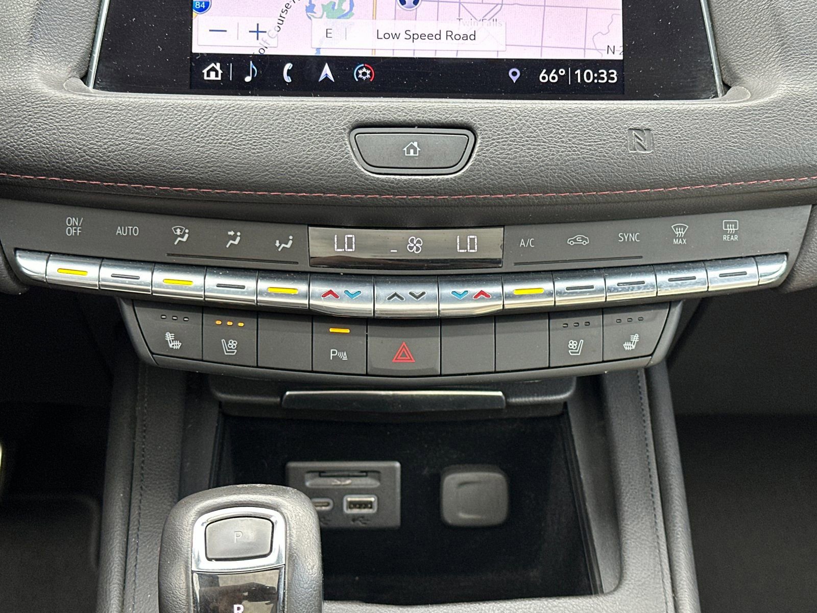 Used 2019 Cadillac XT4 Sport w/ LPO, Midnight Sport Package AWD/4WD image 23