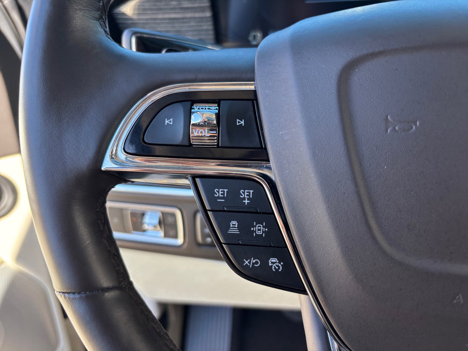 Used 2022 Lincoln Navigator Black Label image 33