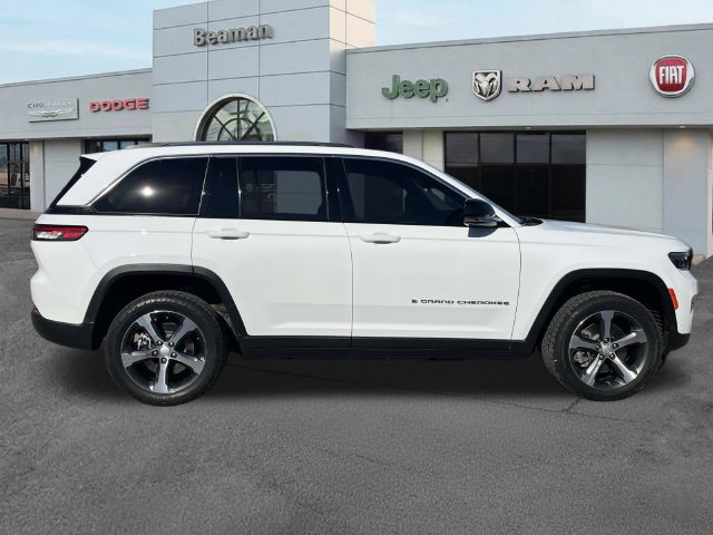 Used 2023 Jeep Grand Cherokee 4WD 4xe w/ Luxury Tech Group II image 8