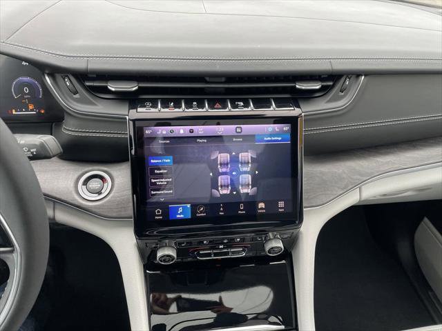 Certified 2023 Jeep Grand Cherokee Overland image 18