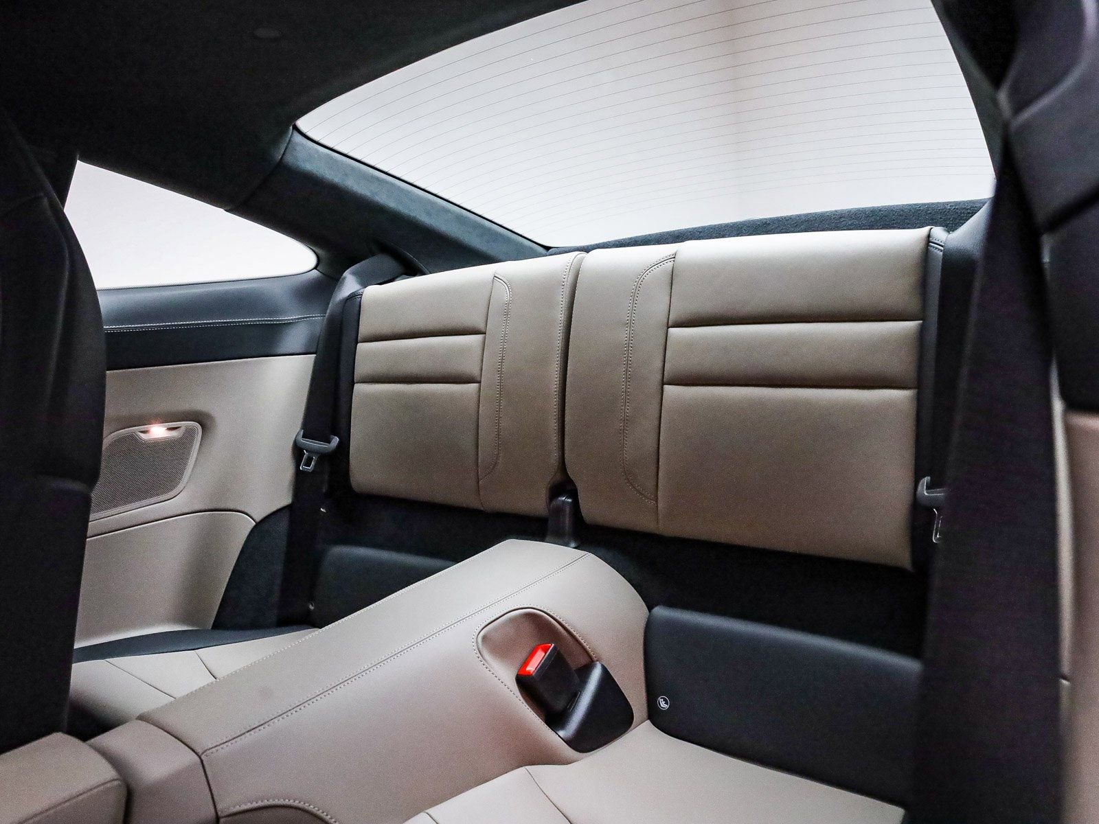 Used 2025 Porsche 911 Carrera 4 GTS image 25