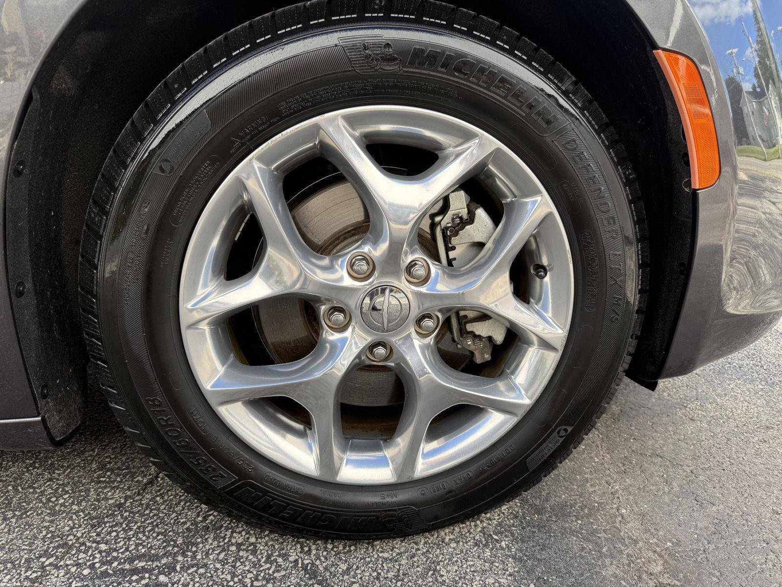 Used 2019 Chrysler Pacifica Limited FWD image 23