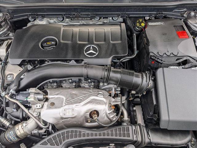 Used 2022 Mercedes-Benz CLA 250 4MATIC image 26