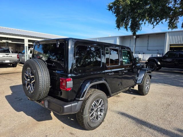 New 2025 Jeep Wrangler Unlimited Sahara w/ Safety Group AWD/4WD image 6