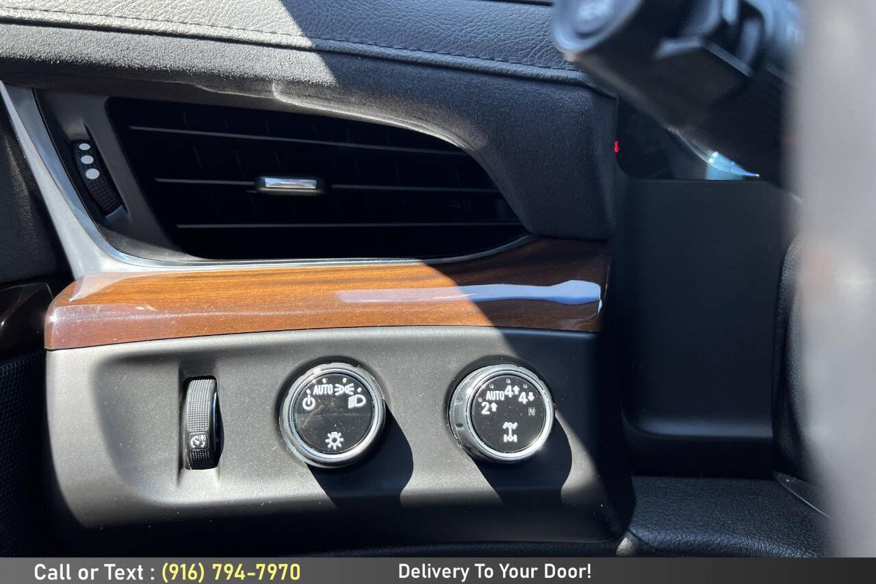 Used 2017 Cadillac Escalade ESV Premium Luxury AWD/4WD image 25
