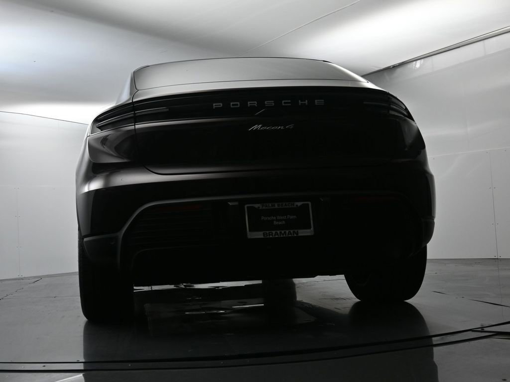 Certified 2025 Porsche Macan 4 Electric image 50