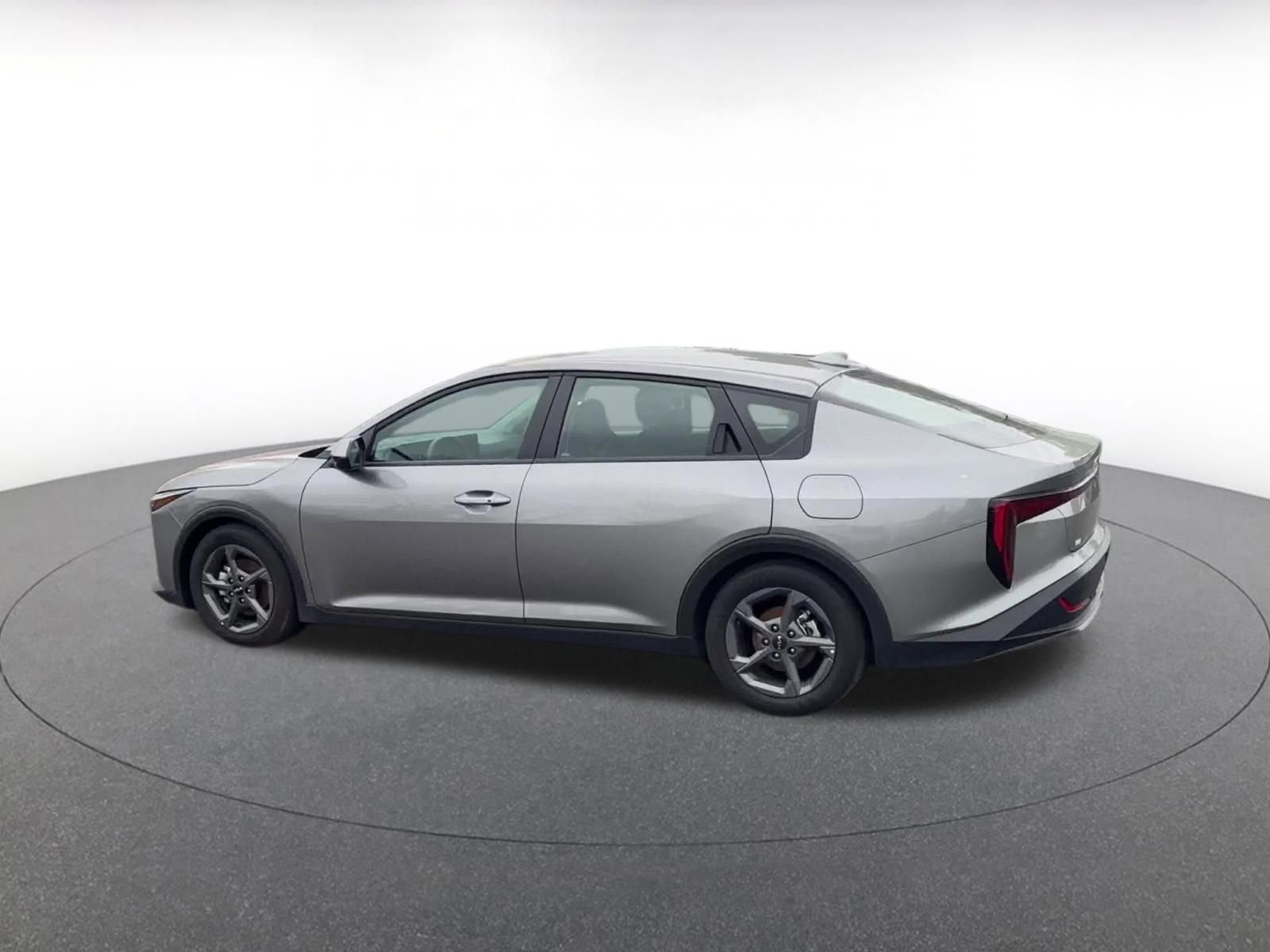 Used 2025 Kia K4 FWD image 10