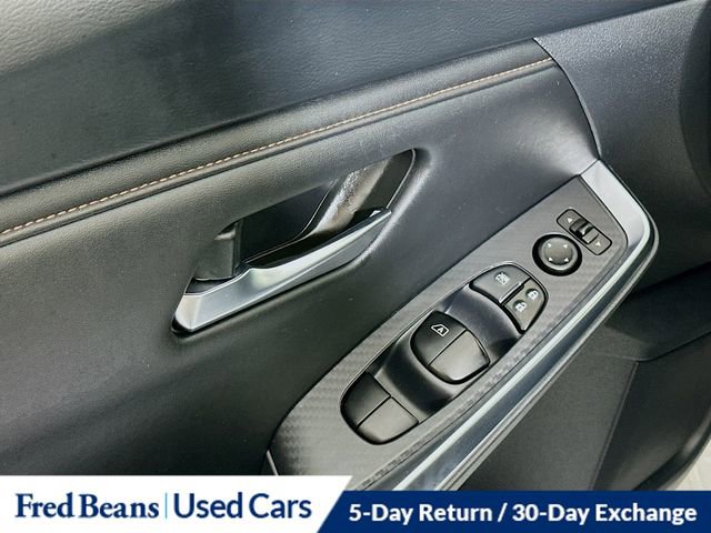 Used 2023 Nissan Sentra SR w/ Midnight Edition Package FWD image 31