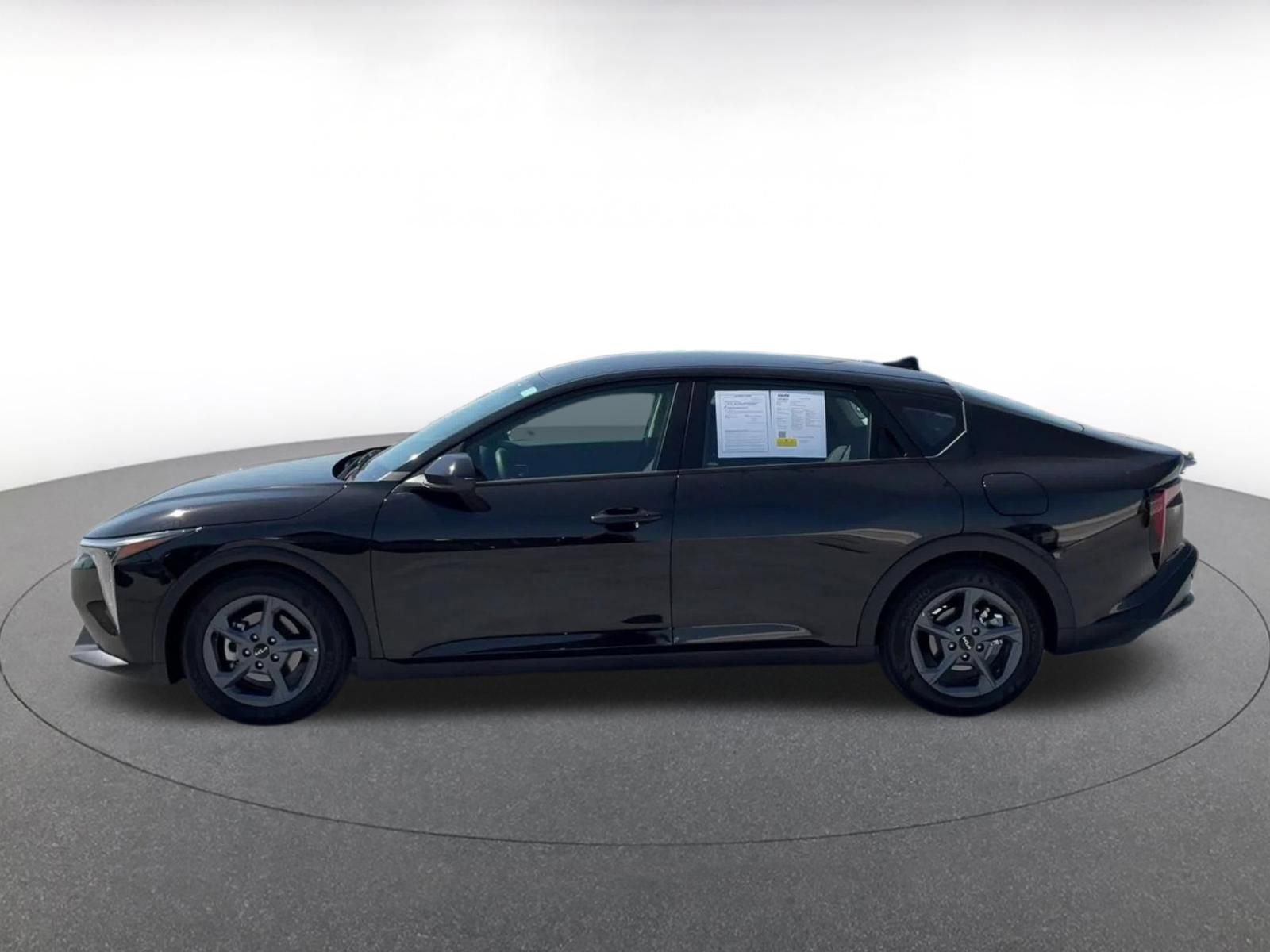 Used 2025 Kia K4 FWD image 9