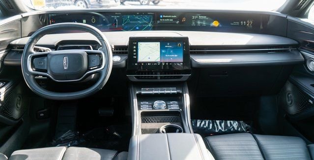 Used 2024 Lincoln Nautilus Reserve w/ Equipment Group 203A image 17