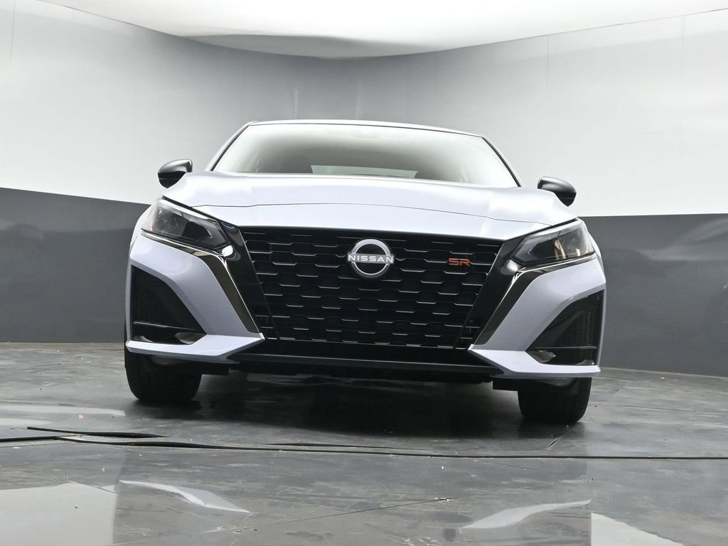 New 2025 Nissan Altima 2.5 SR image 31