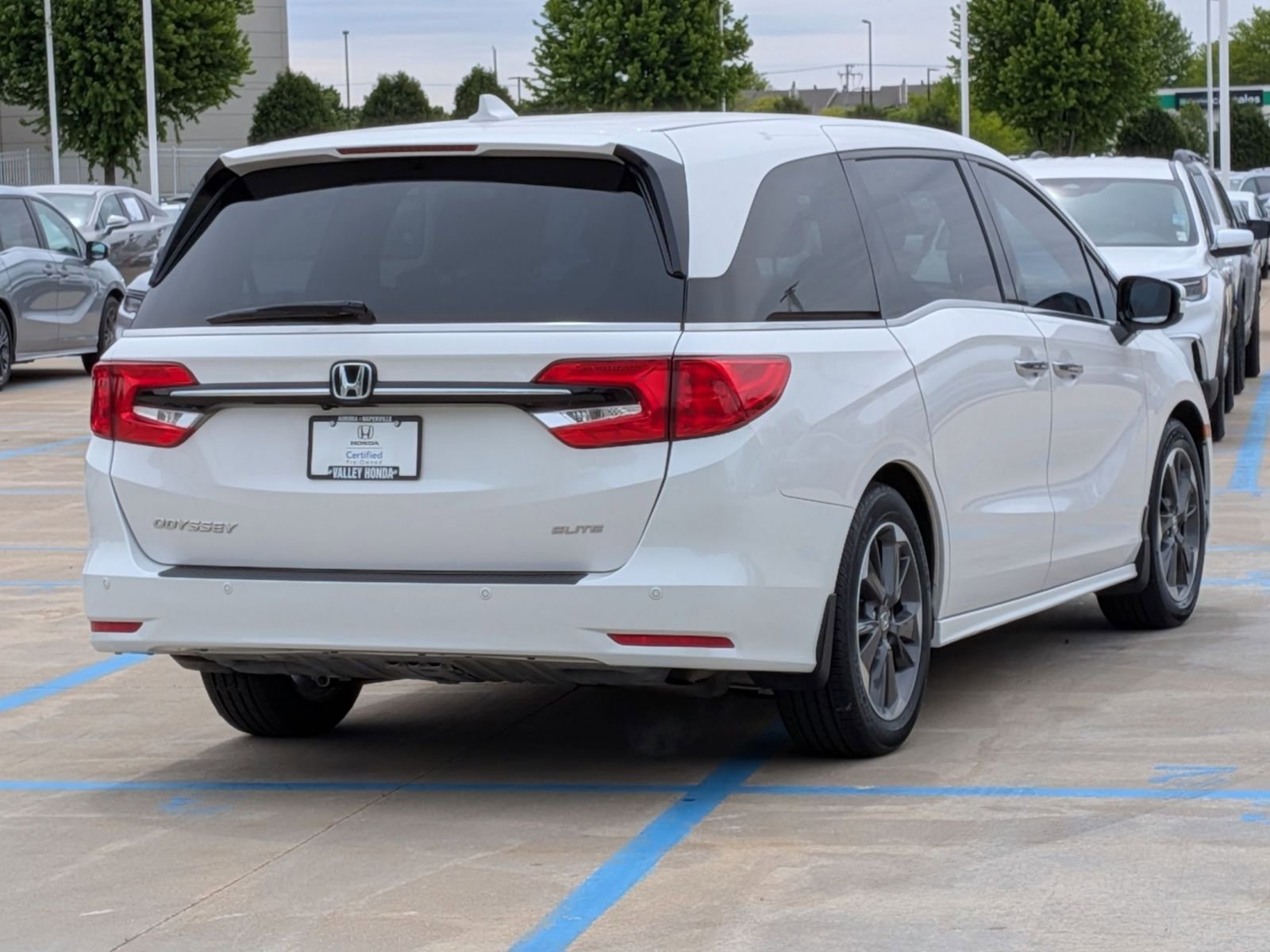 Certified 2023 Honda Odyssey Elite image 6