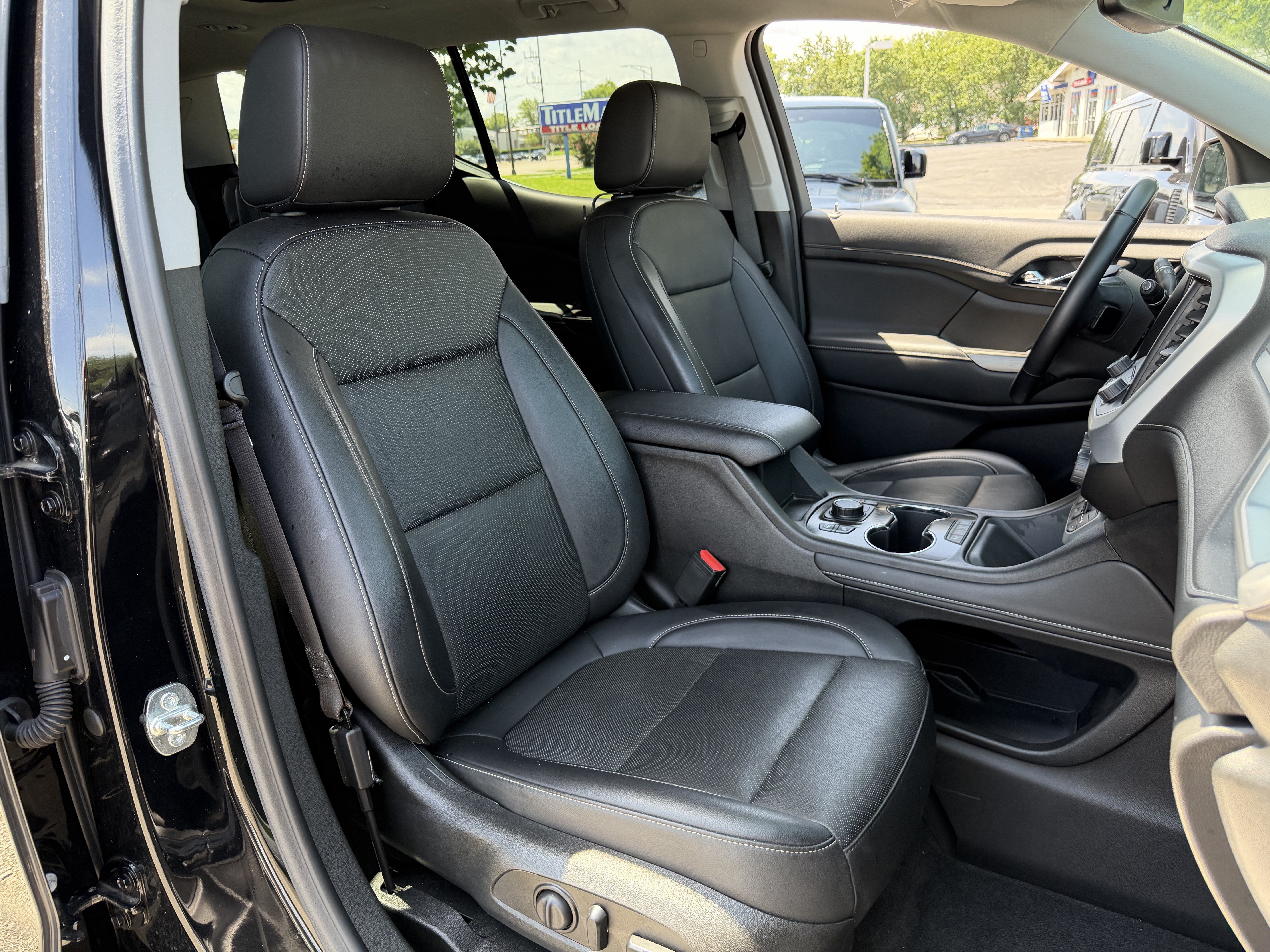 Used 2023 GMC Acadia SLT w/ Technology Package AWD/4WD image 36