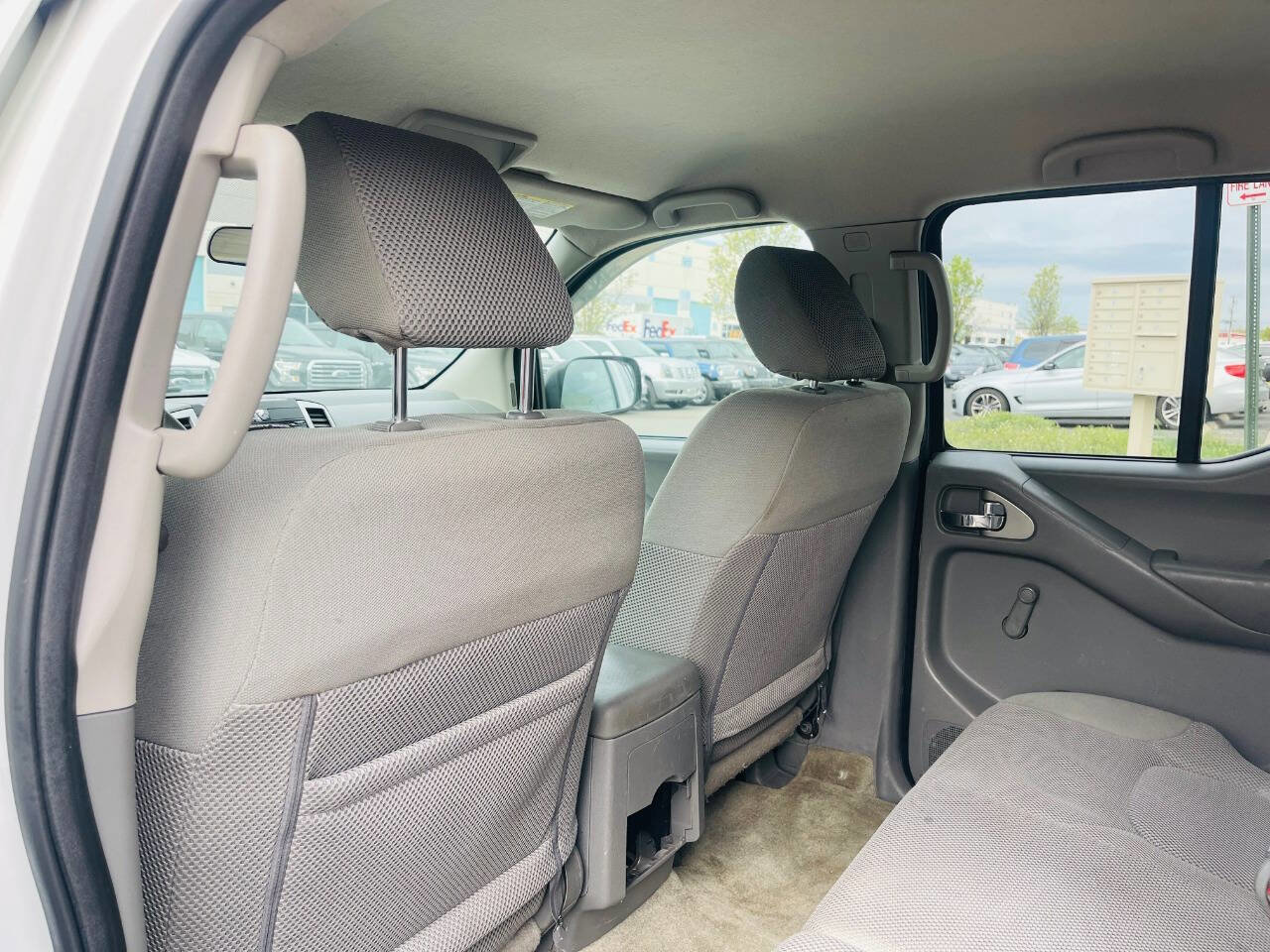 Used 2017 Nissan Frontier S w/ S Work Truck Package (4X4) image 19