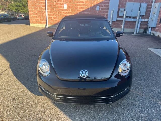 Used 2013 Volkswagen Beetle 2.0T FWD image 8