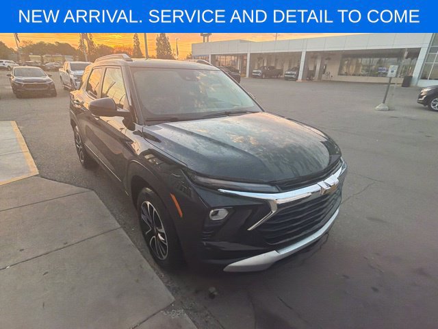 Used 2025 Chevrolet TrailBlazer LT w/ Convenience Package FWD image 6
